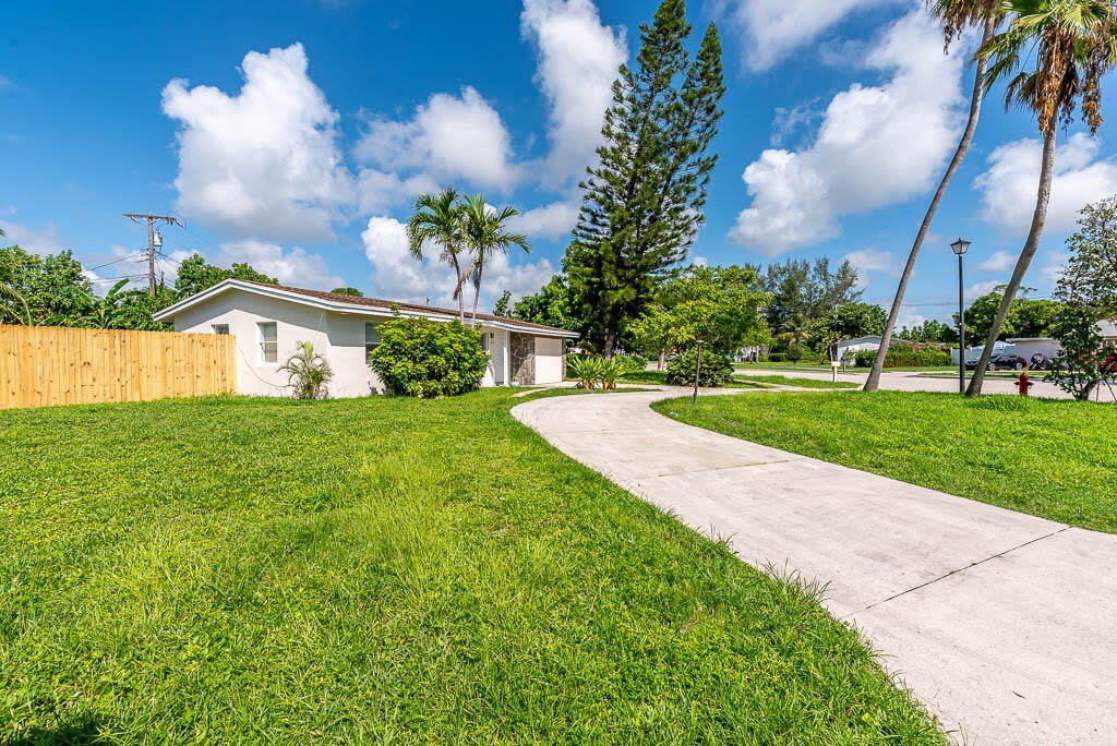 314 E Gateway Boulevard – photo 3