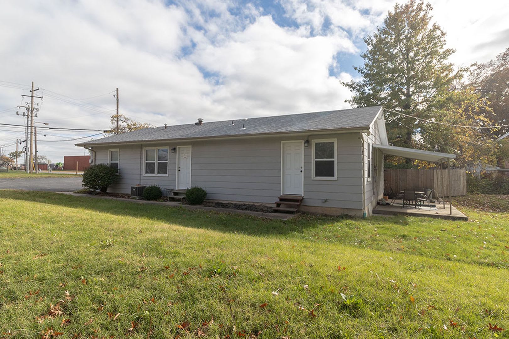 Central Columbia Home Fully Furnished Utilities Included – photo 3