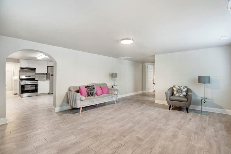 105 Pineland Circle – photo 5