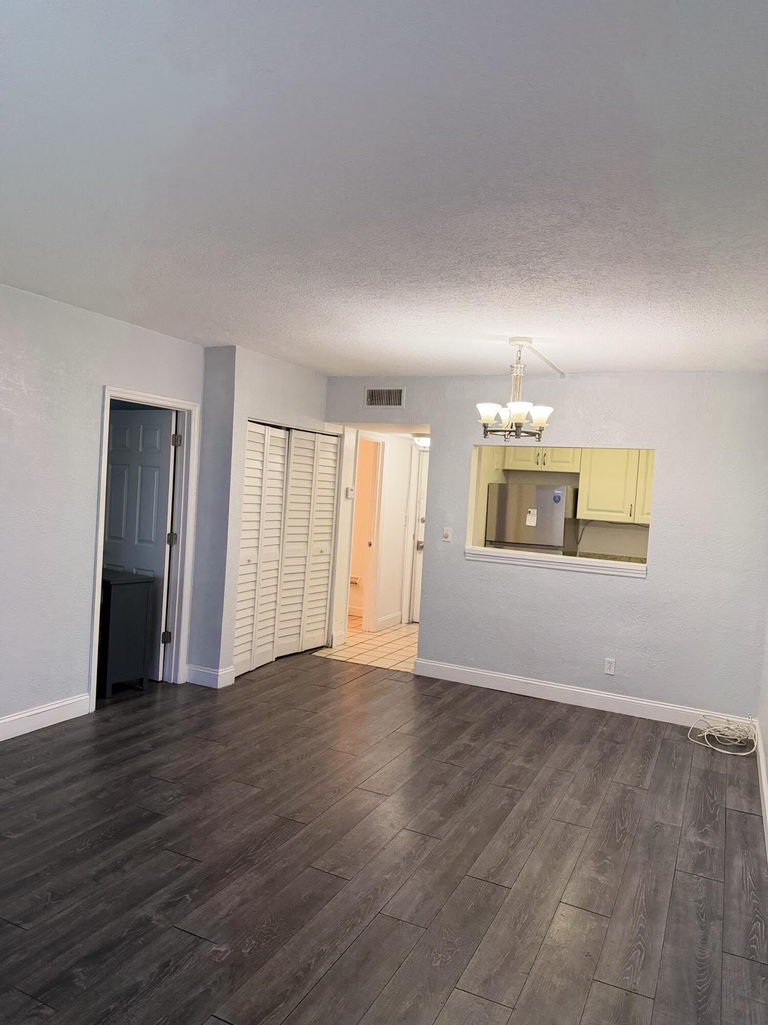 270 S Cypress Road – photo 3