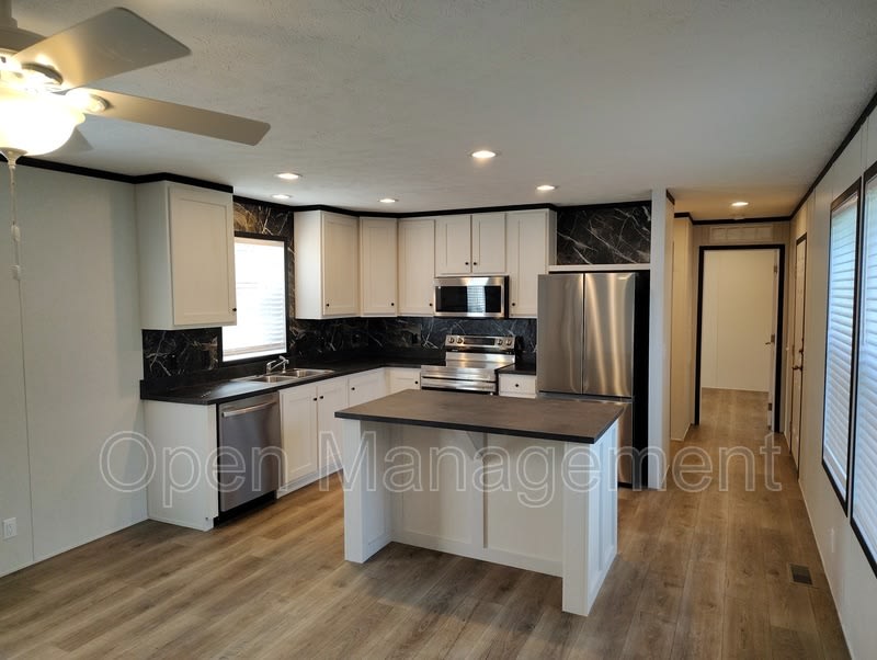 120 Terry Blvd – photo 3