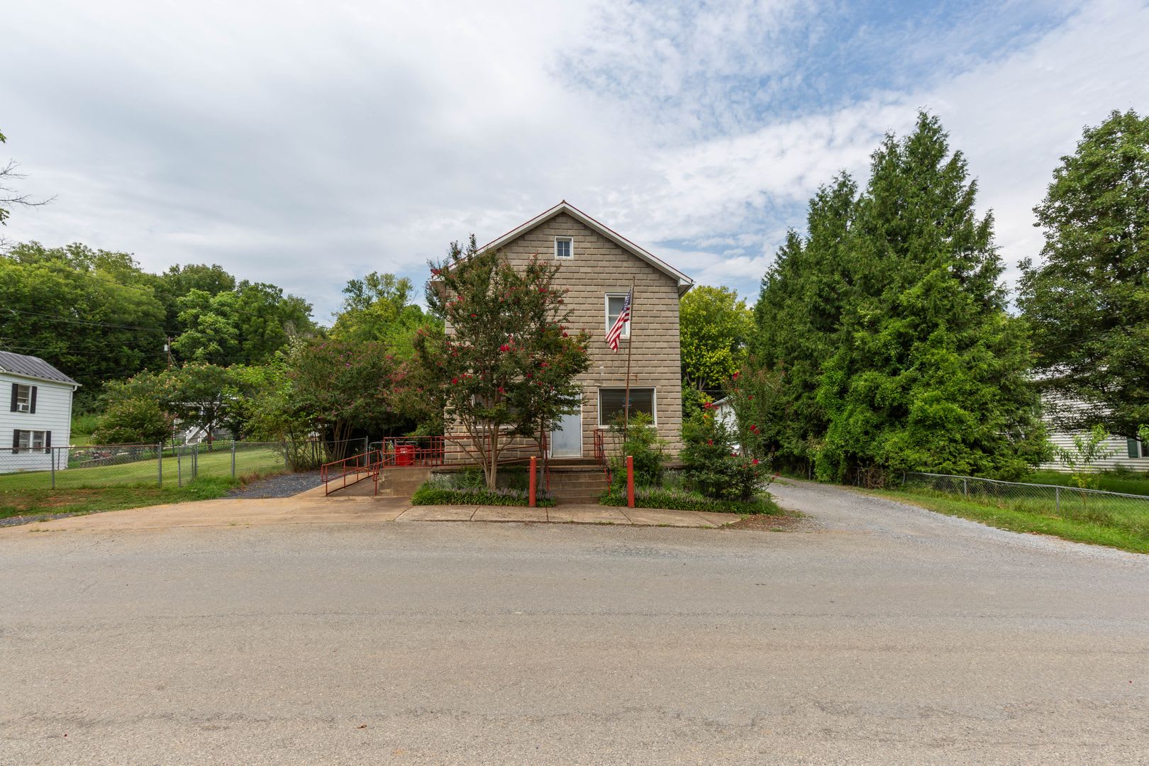 2 Bed, 1 Bath, Second Floor Apartment in Millville, WV – photo 2
