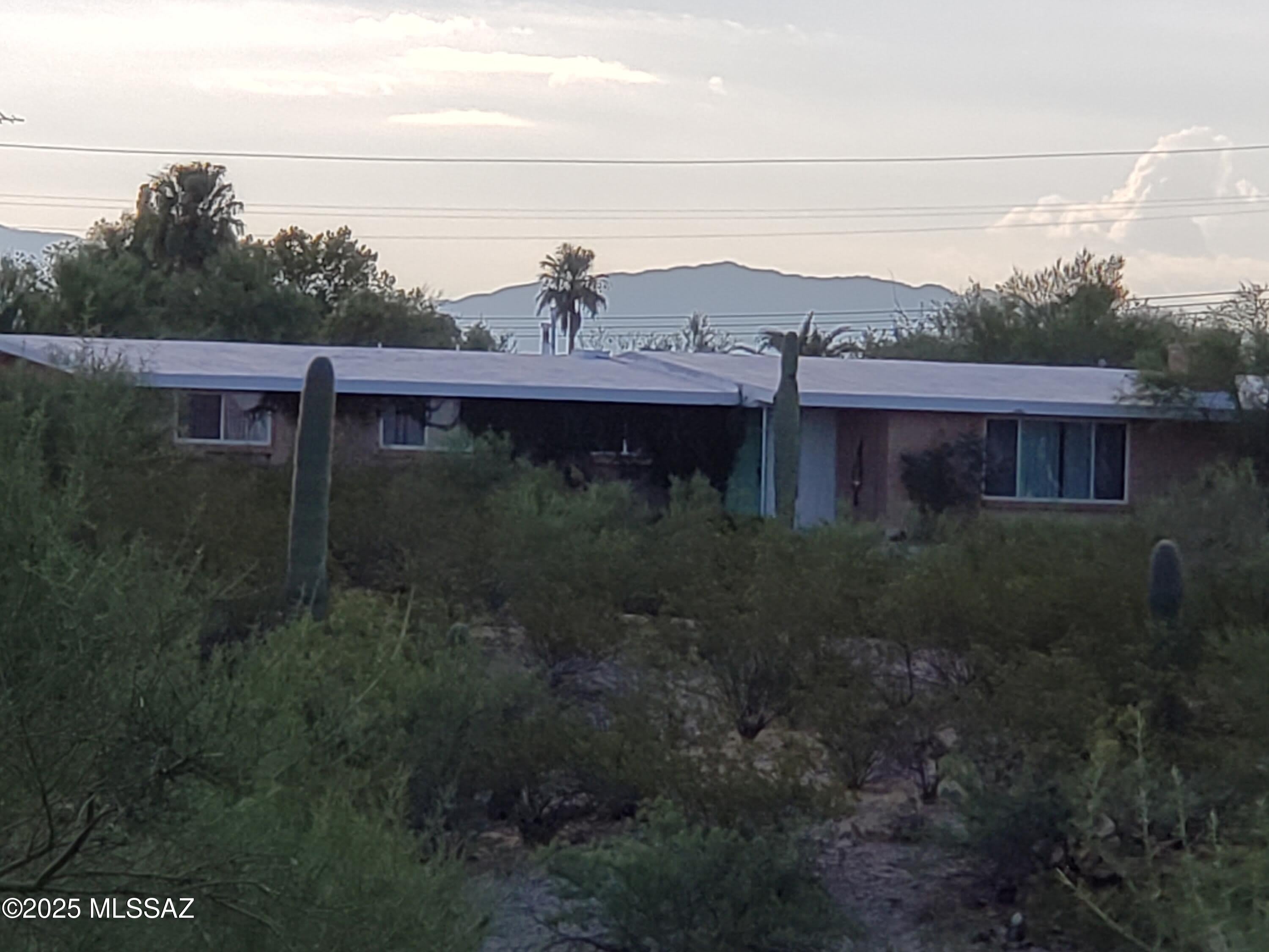 5520 N Bonita Place – photo 2