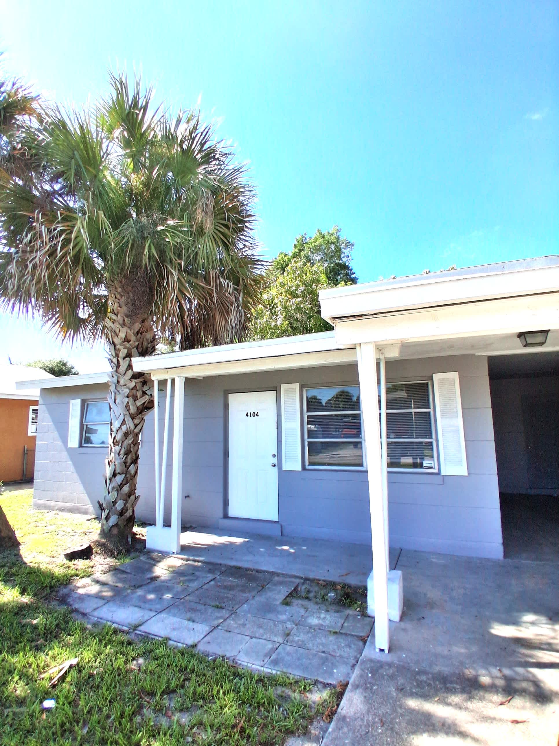 4104 Desoto Avenue – photo 1