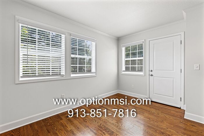 8926 Grand Avenue – photo 4