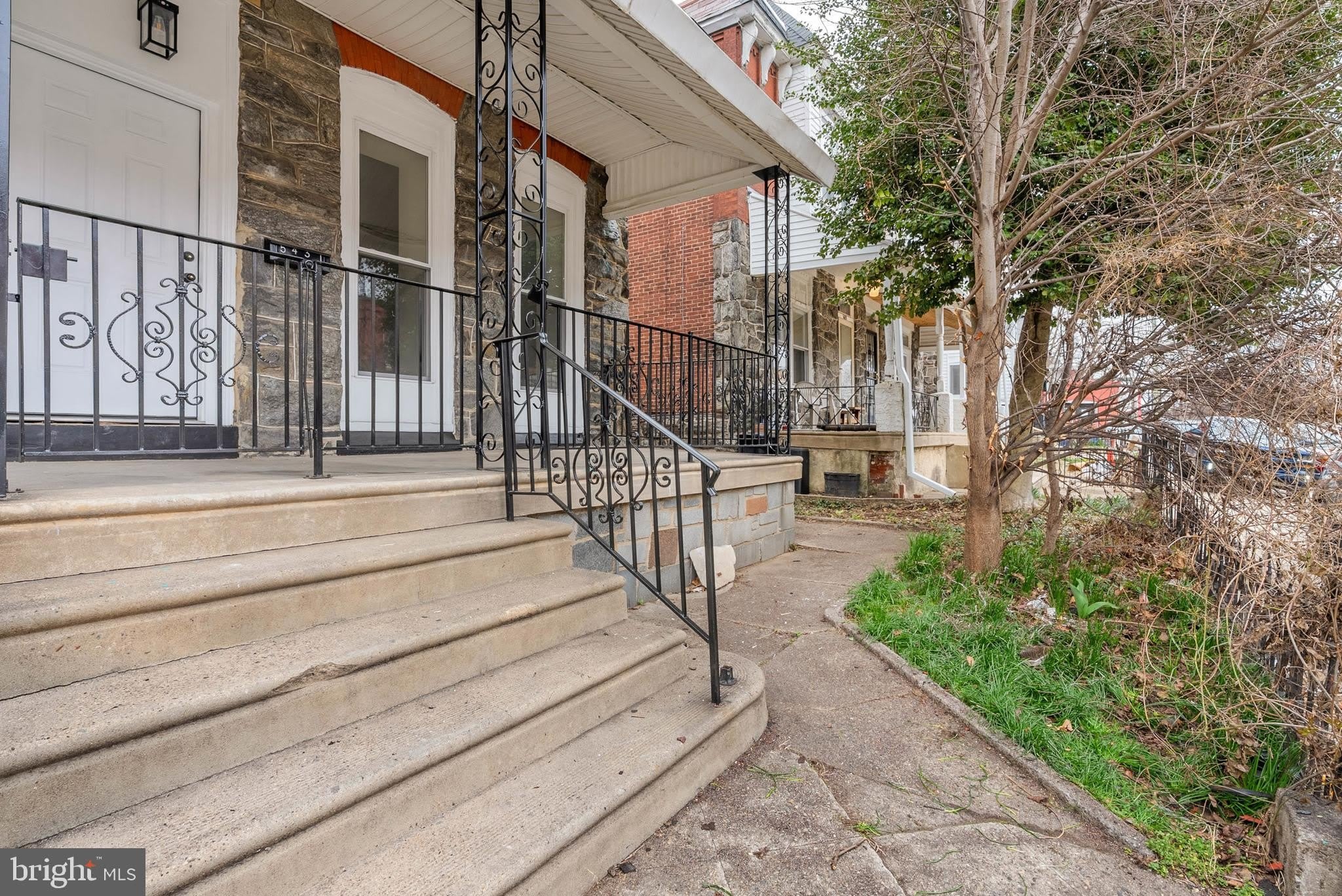 5431 STEWART Street – photo 4