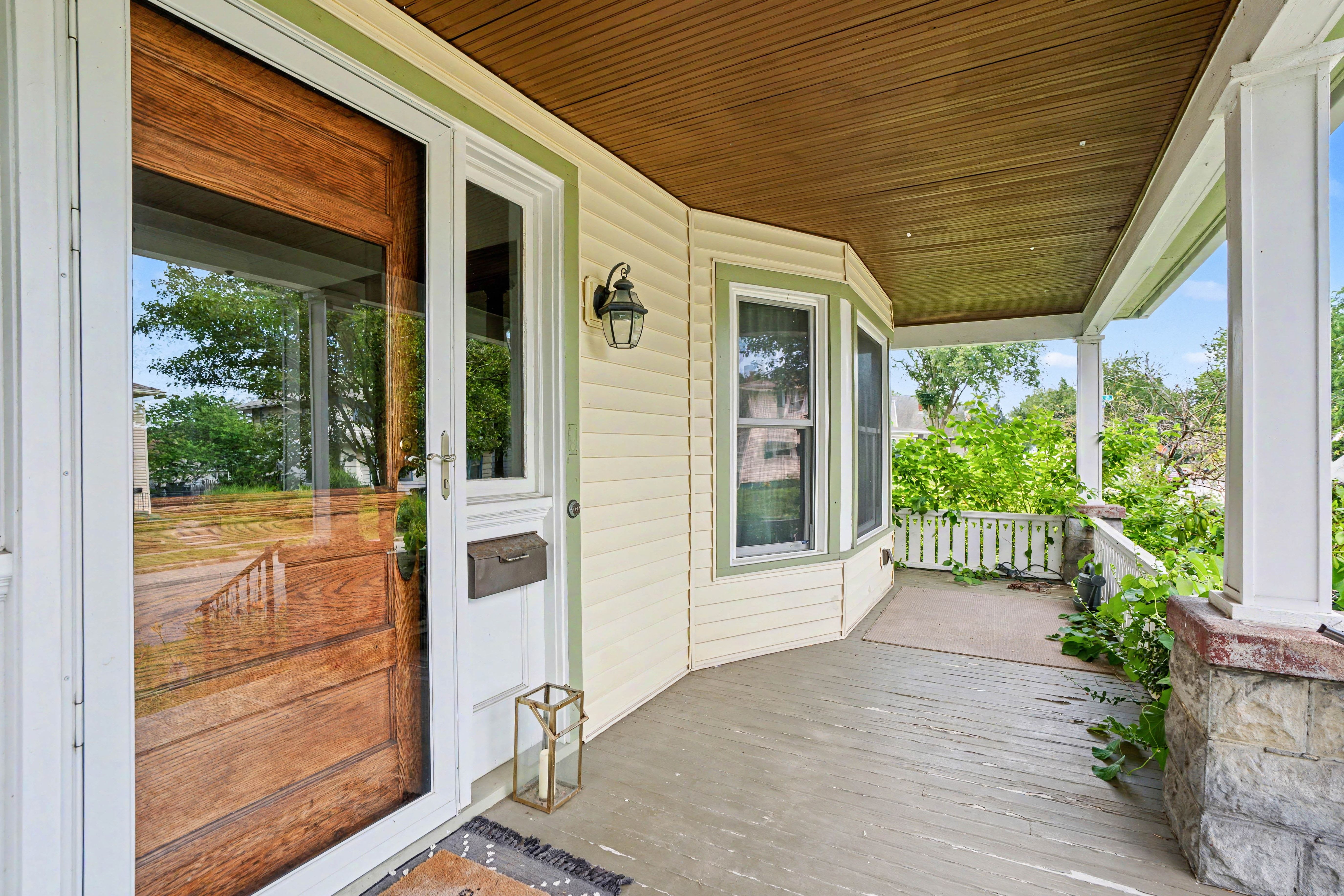 1155 Portage Ave – photo 3