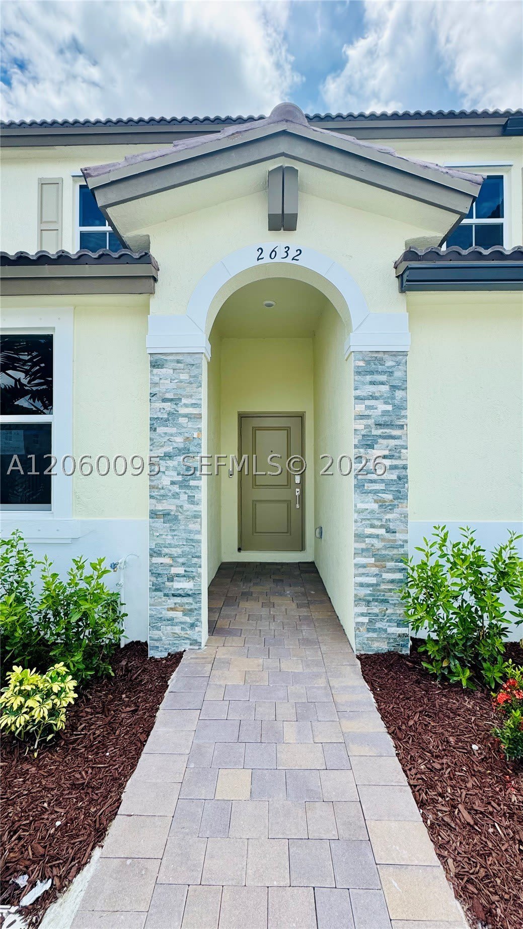 2632 SE 27th Dr – photo 2