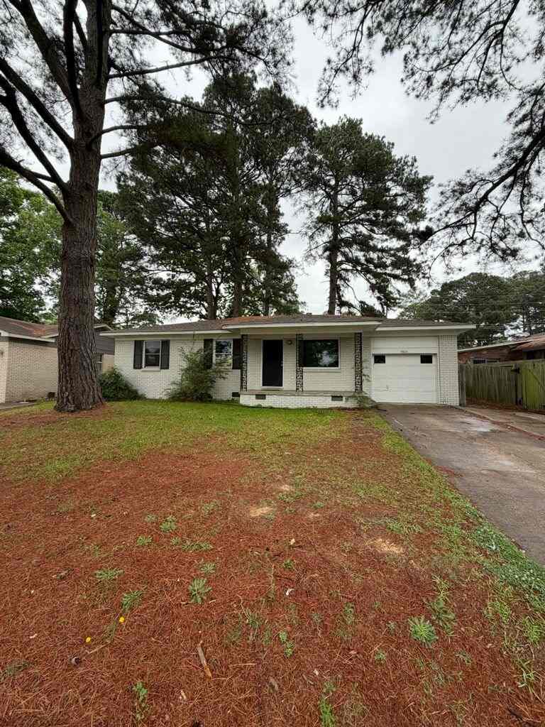 5806 Southwick Dr – photo 1