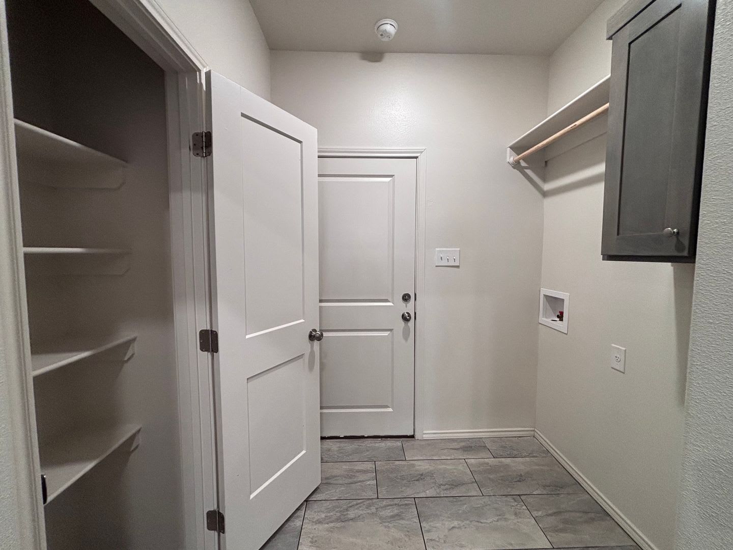 Escape the Ordinary in Viridian Townhomes! – photo 4