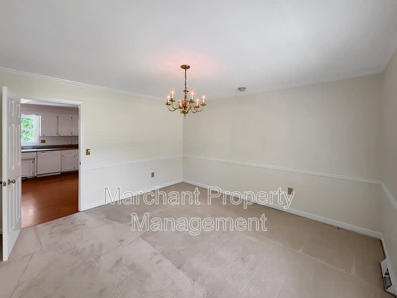 512 Devenger Road – photo 5