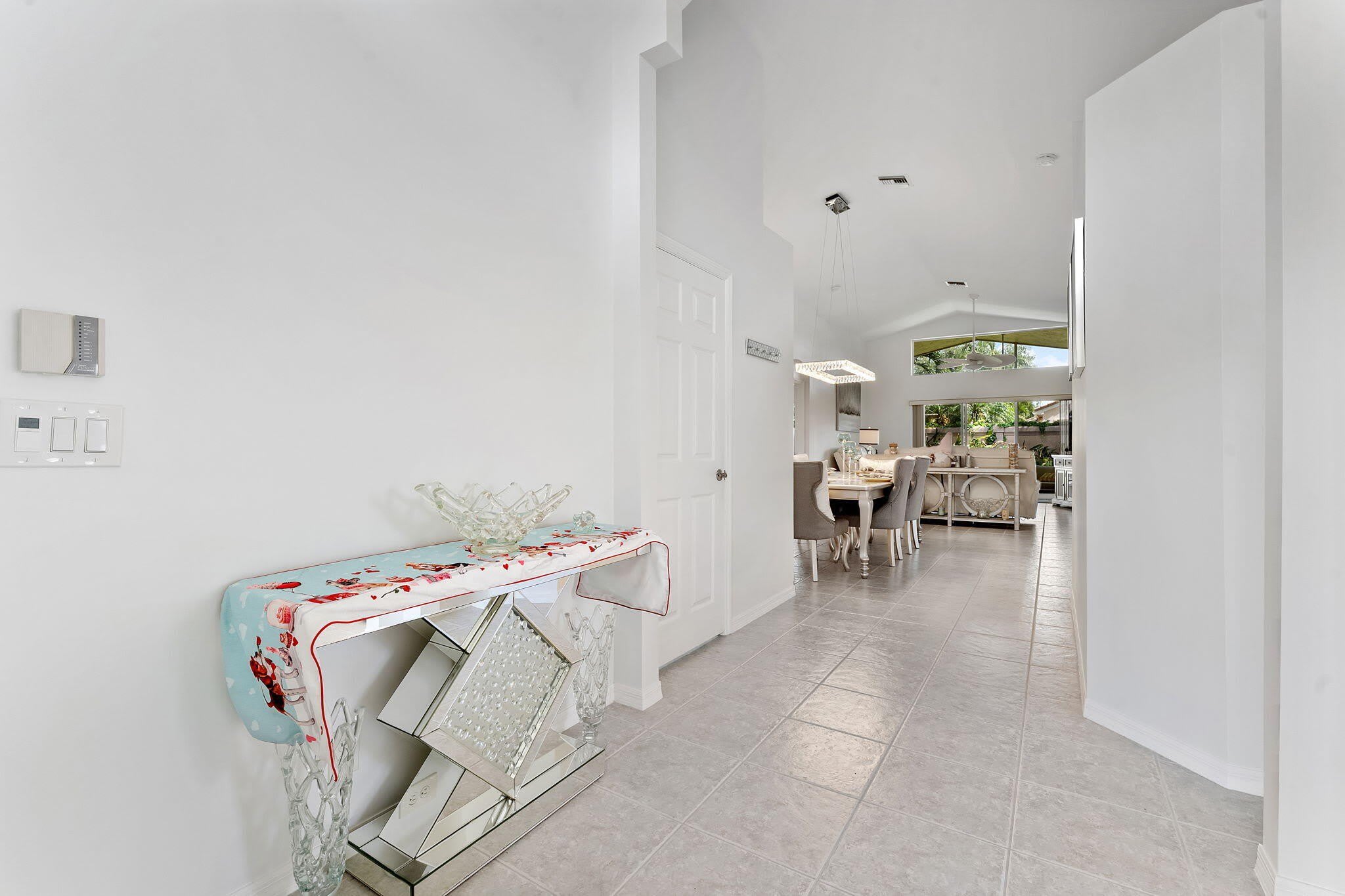 6887 Viale Elizabeth – photo 4