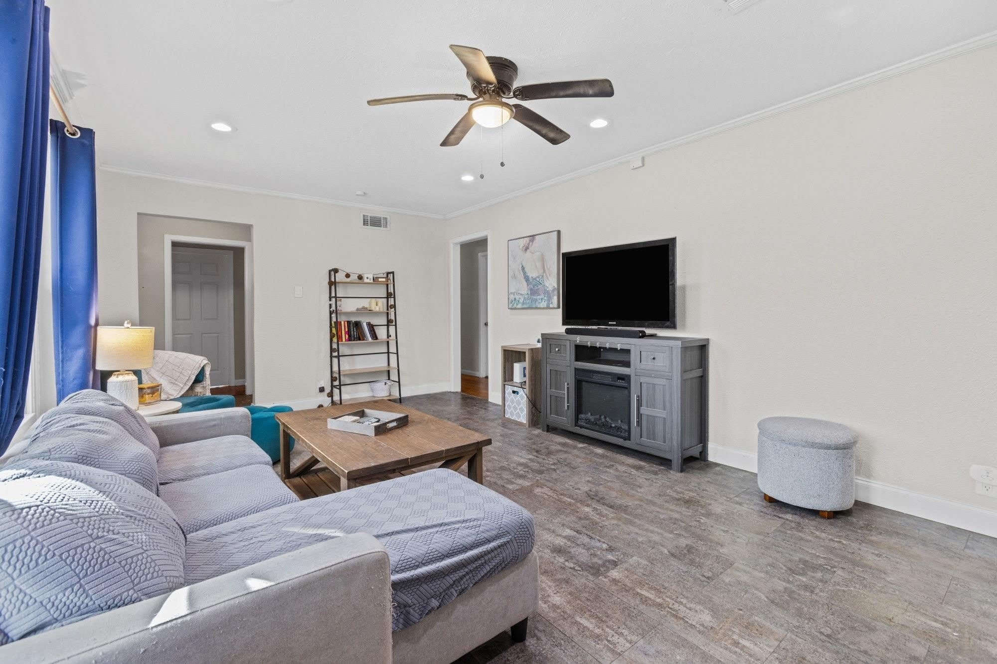 942 Longfellow Street – photo 4