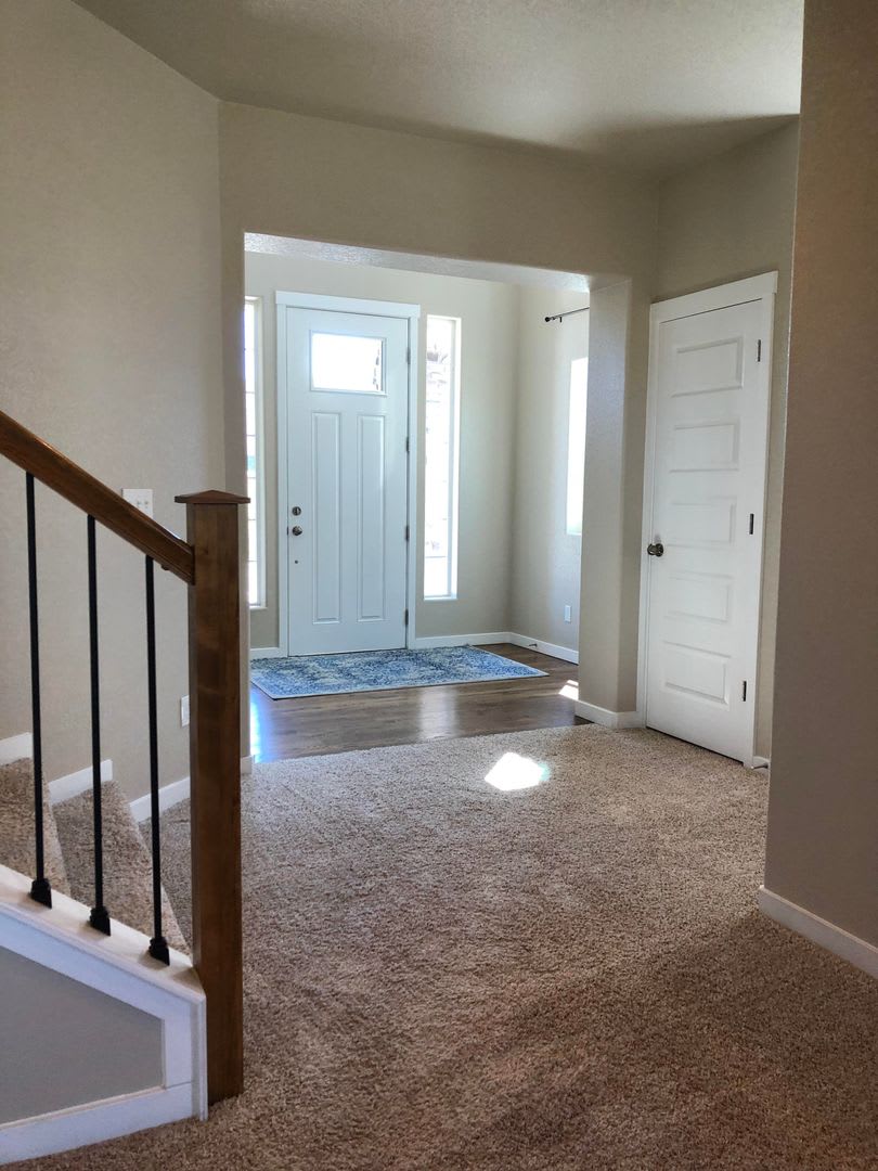 Beautiful 5Bd 3 5Ba Single Family Home Built In 2017 Immaculate Close To Schools And Shopping – photo 4