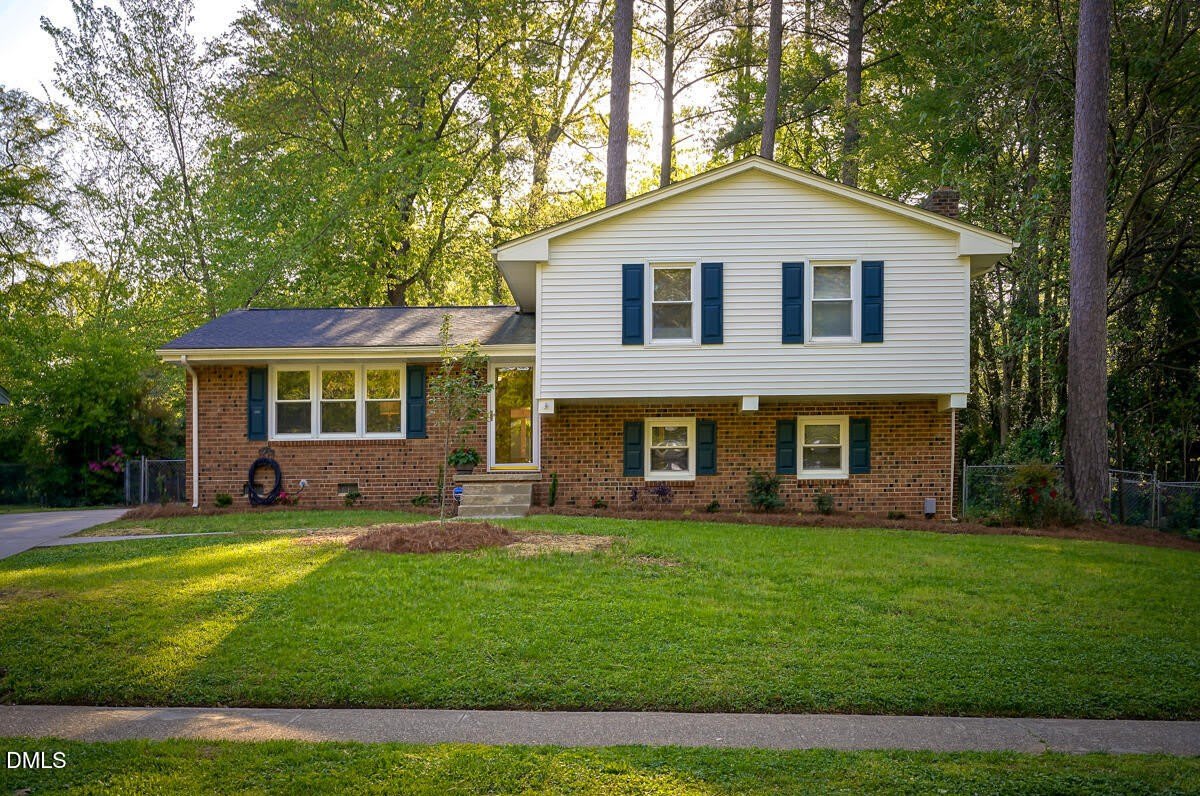 3418 Huntleigh Drive – photo 2
