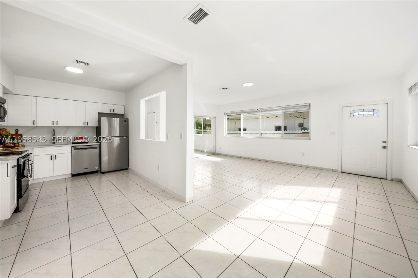 1271 NE 159th St – photo 4