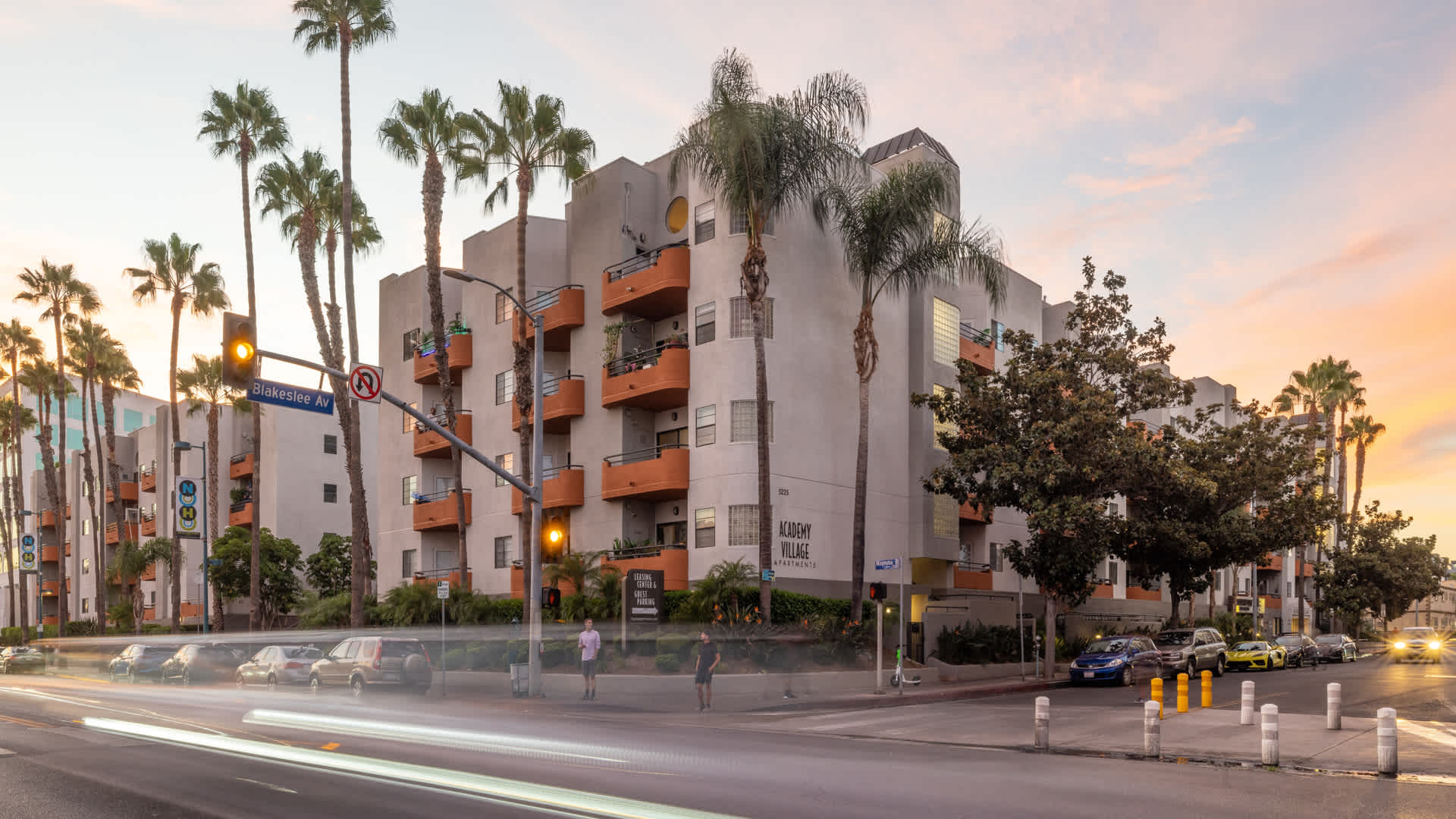 Academy Village – photo 2
