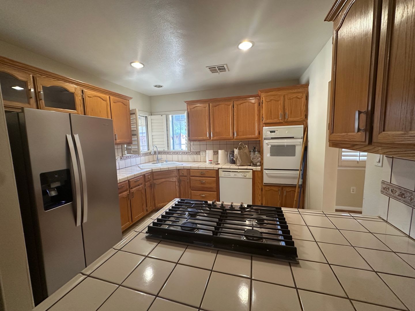 4 Bed 3 Bath Single Family Home – photo 3