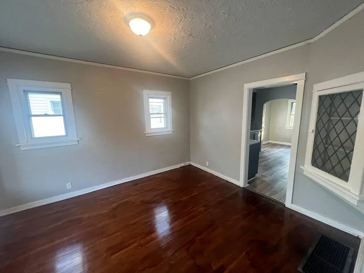 1045 Philadelphia Dr – photo 5