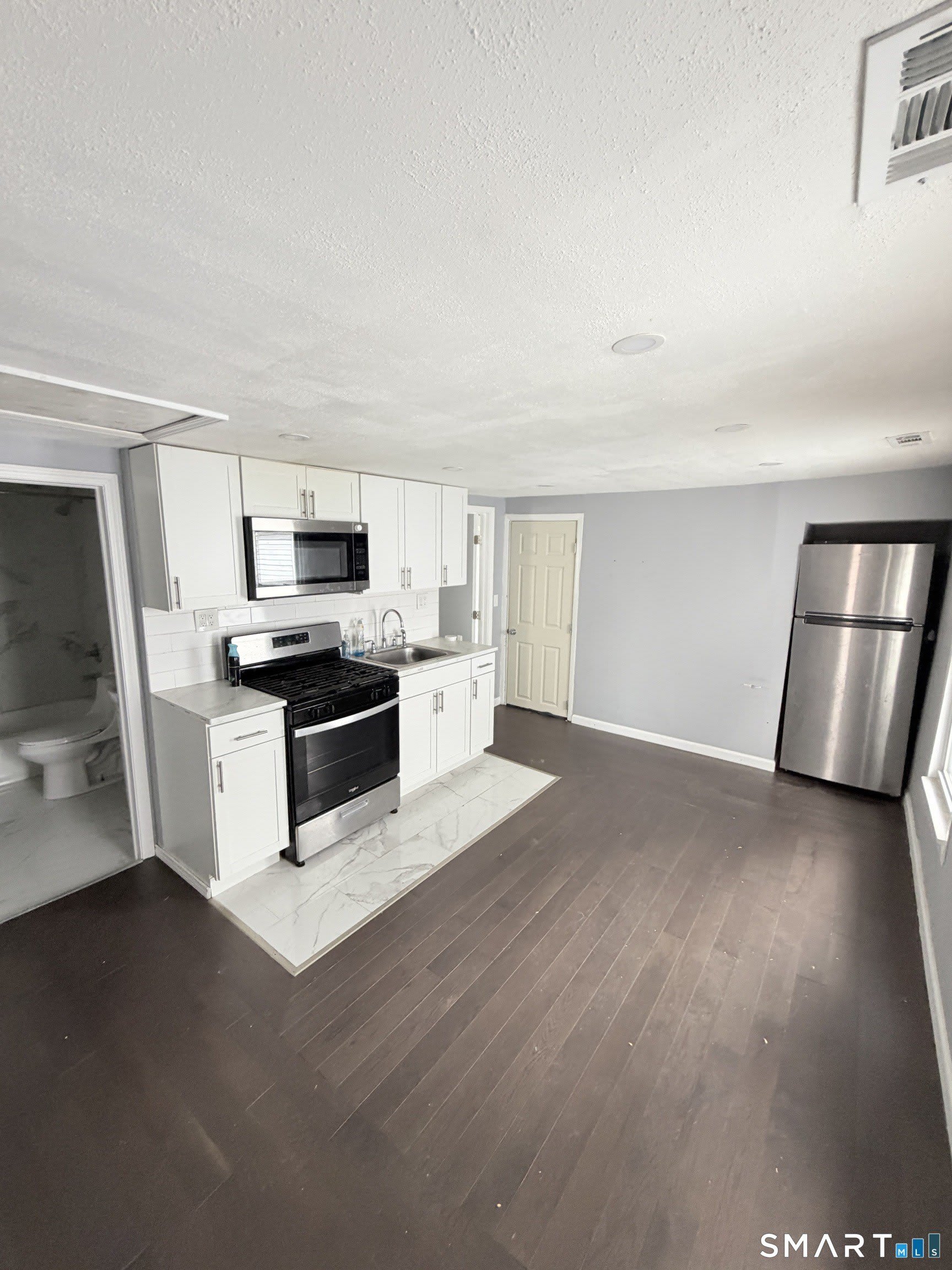 16 Daggett Street – photo 2