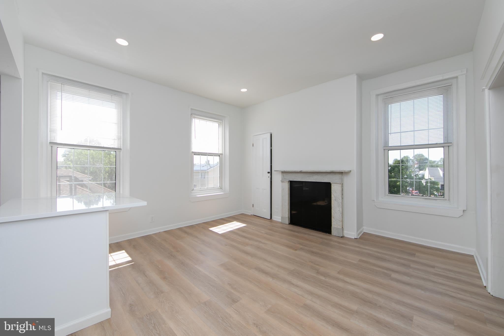 9 E Holly Avenue – photo 2