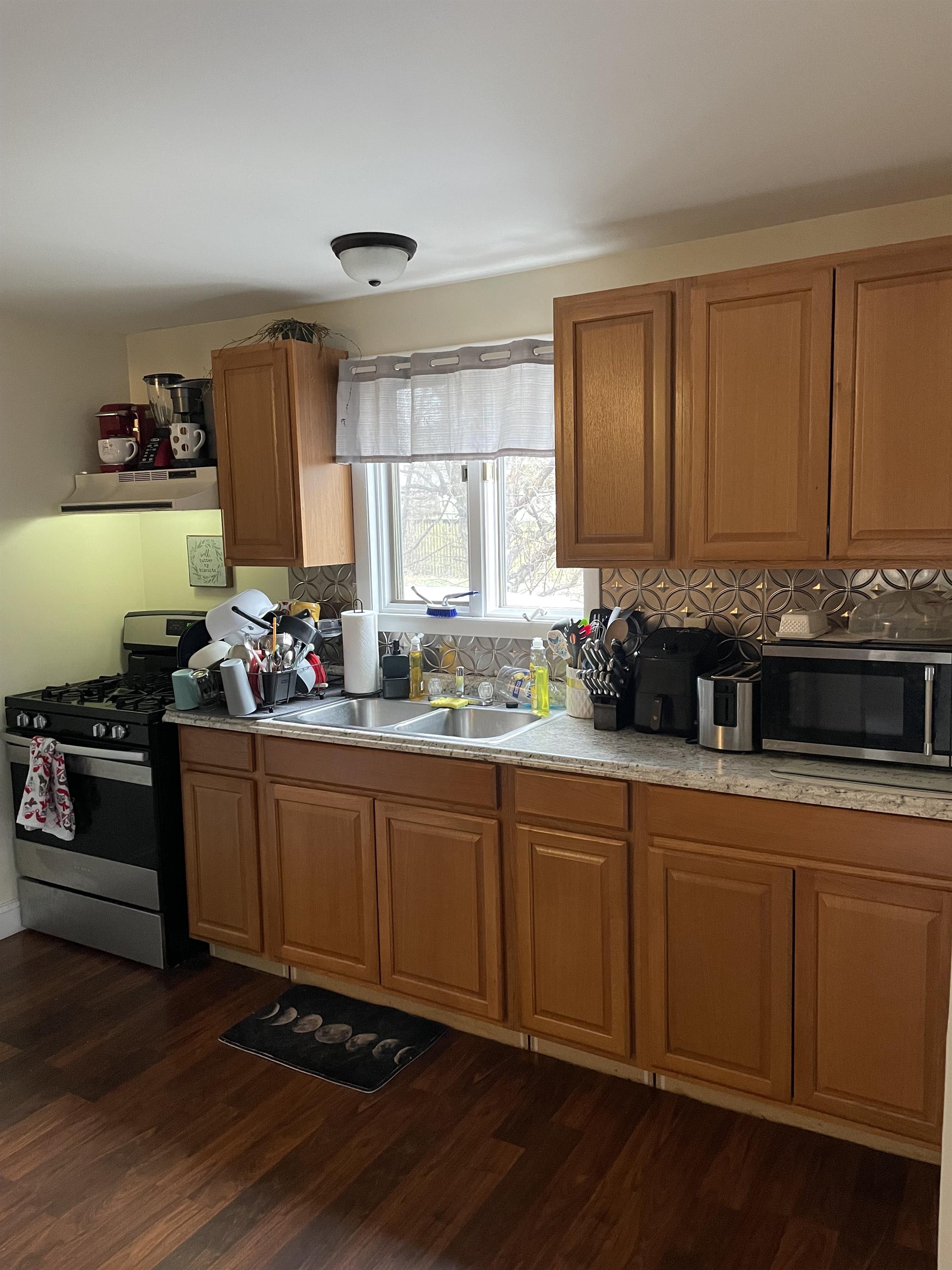 23 NW 9th St. – photo 2