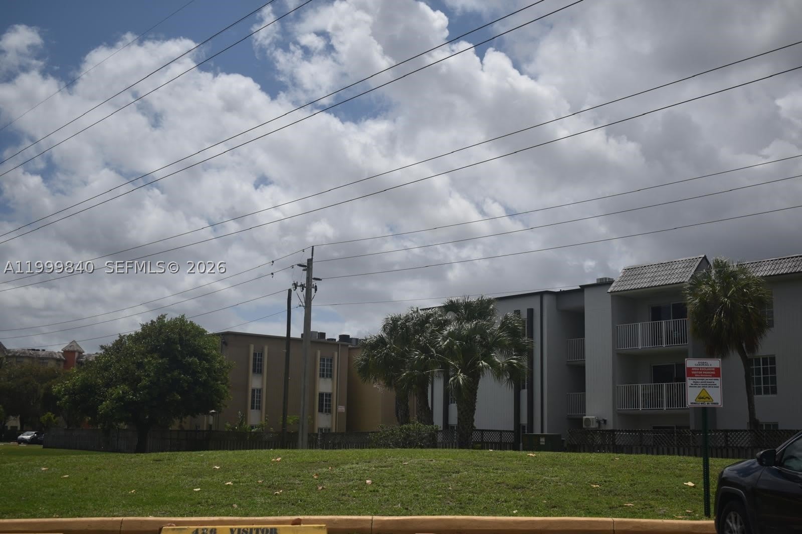 5231 Geneva Way – photo 1