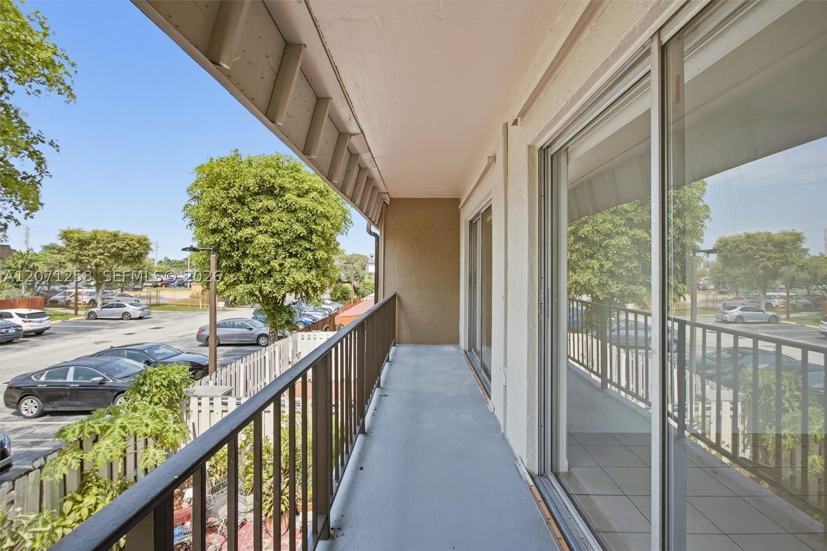 810 SW 129th Pl – photo 2