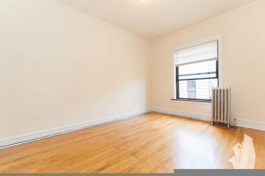 2428 North Sawyer Avenue – photo 2