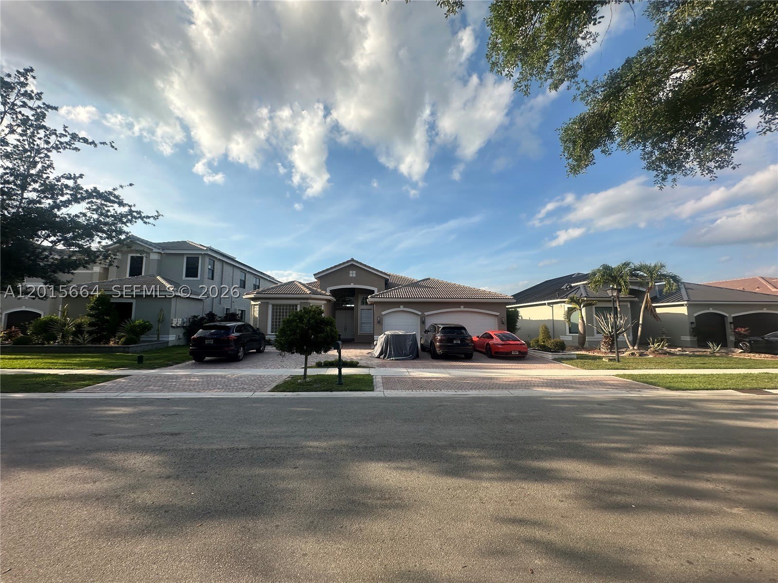 18571 Sw 44Th St – photo 2