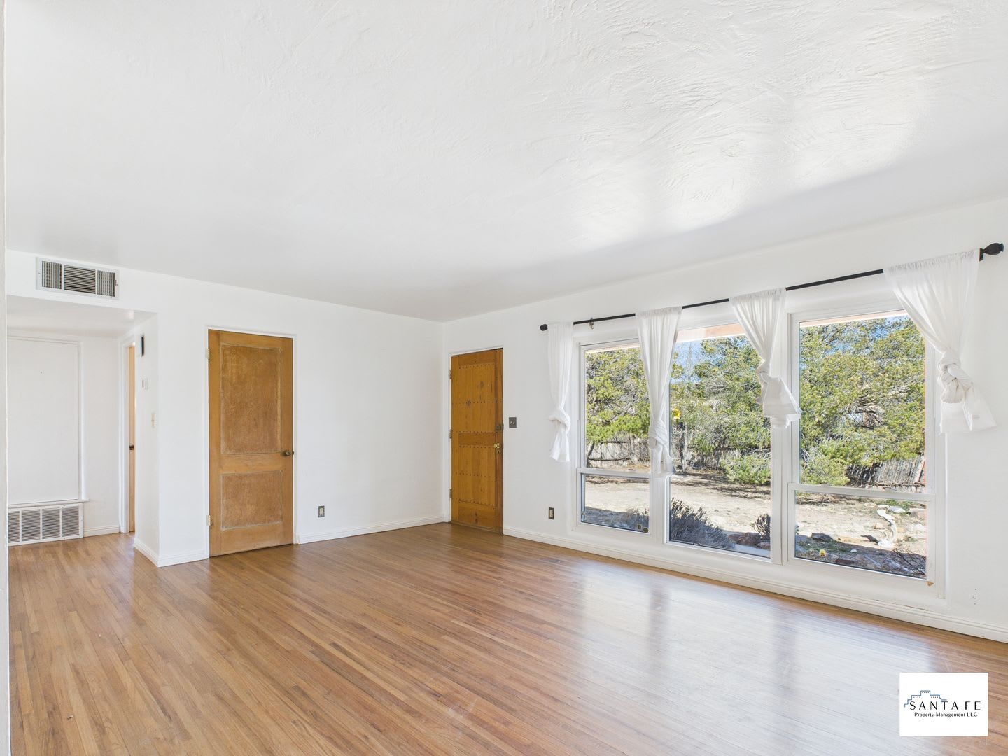 Northside Single Family Home with Ample Space Available Now! – photo 1
