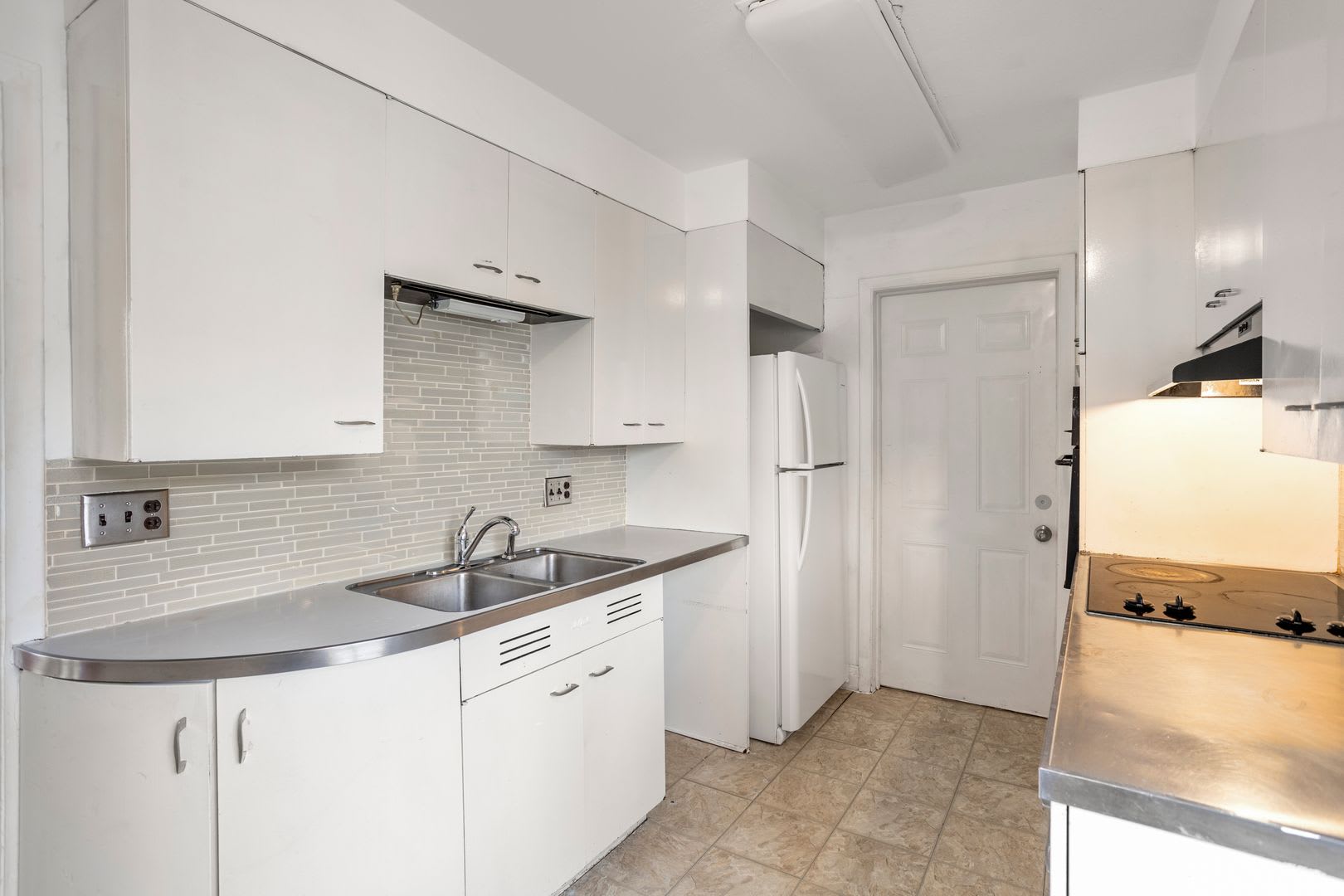 531 Merritt Avenue – photo 5