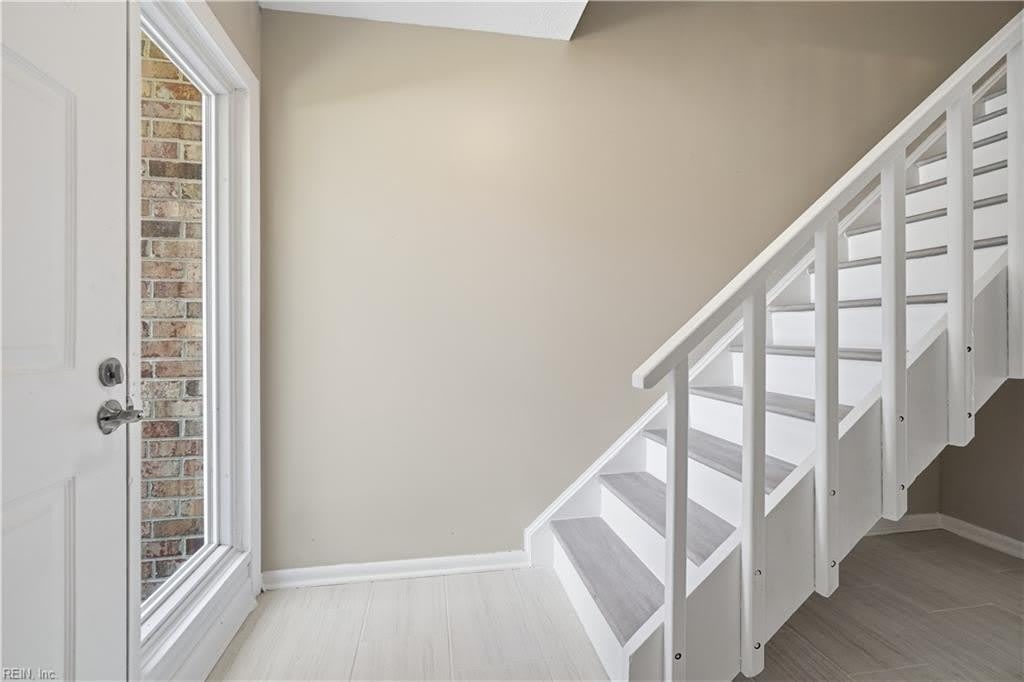125 Tower Drive – photo 3
