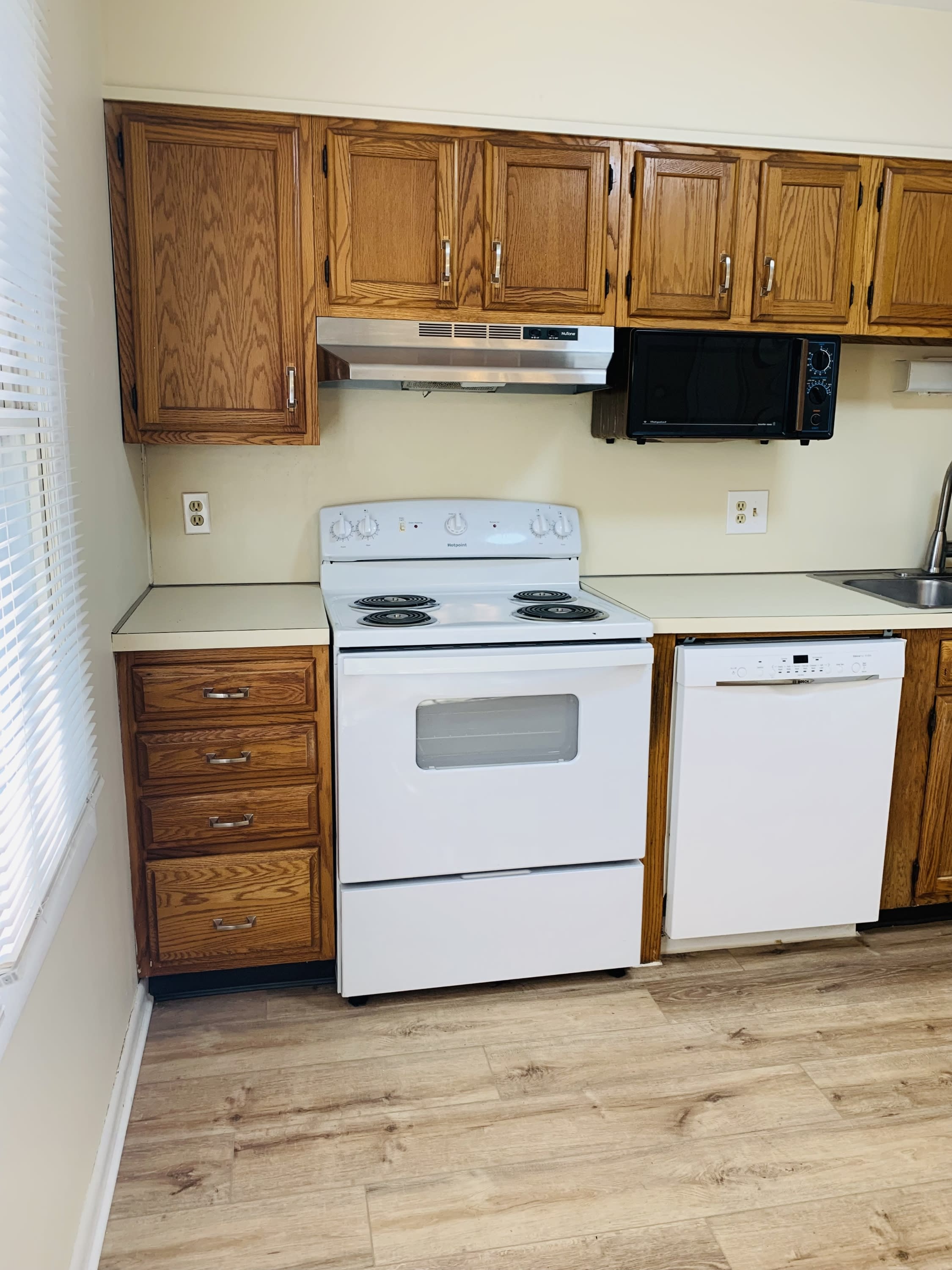 64 Queen Ave – photo 3