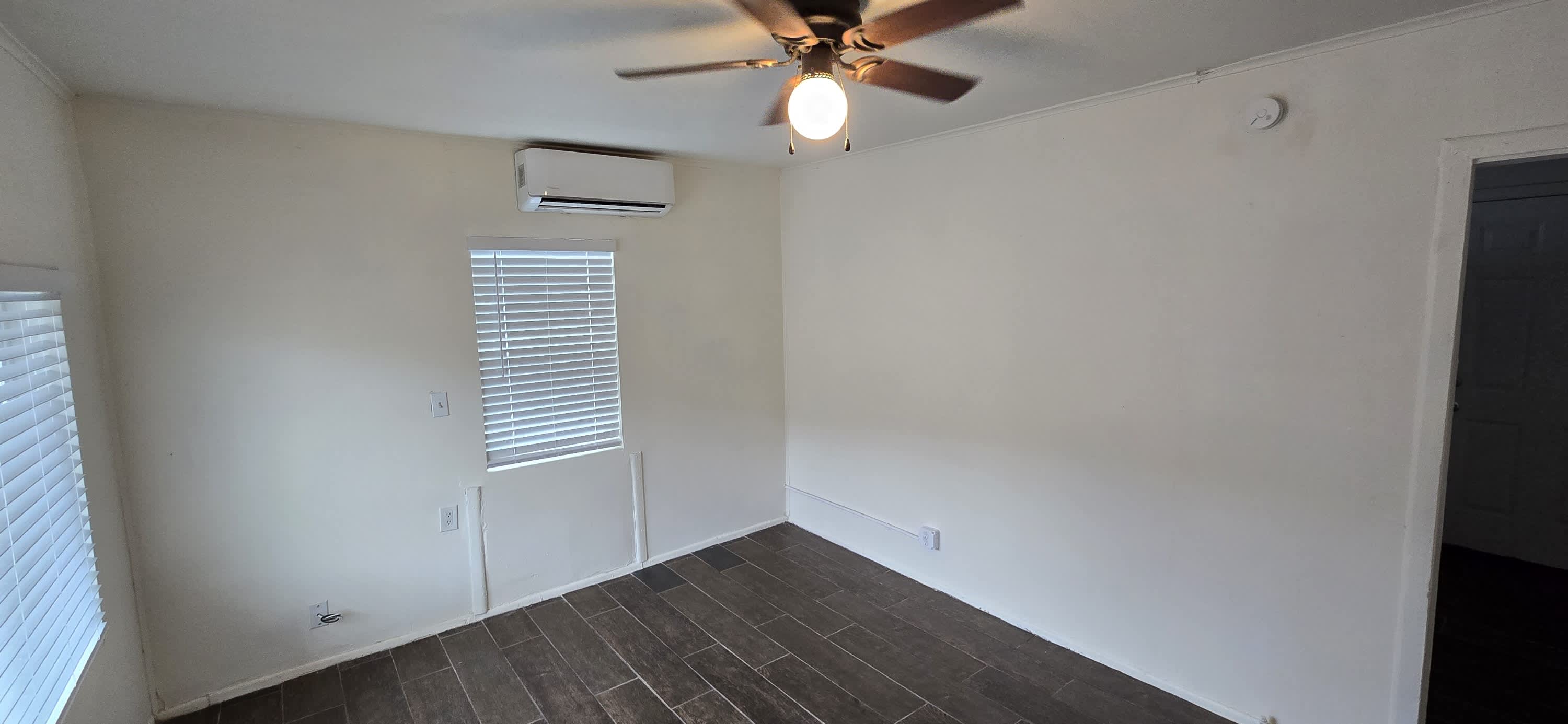 940 South Stone Avenue – photo 4