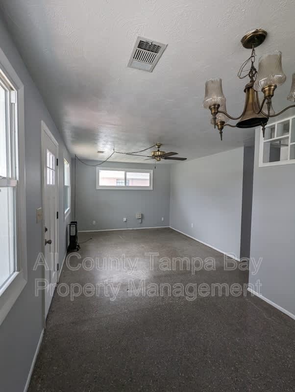 6021 W Hanna – photo 2