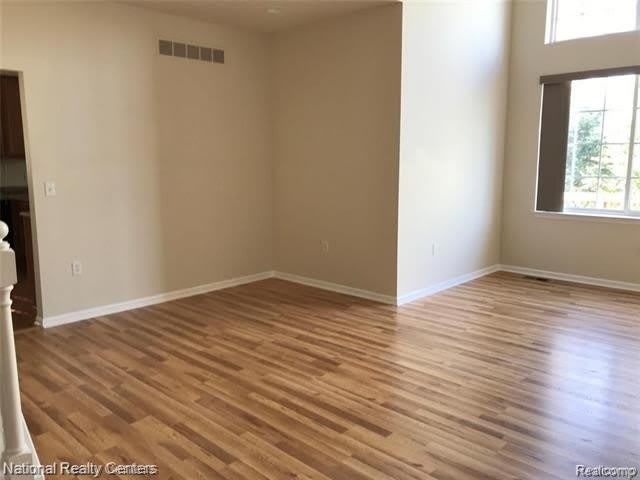 41876 YEATS Drive – photo 5