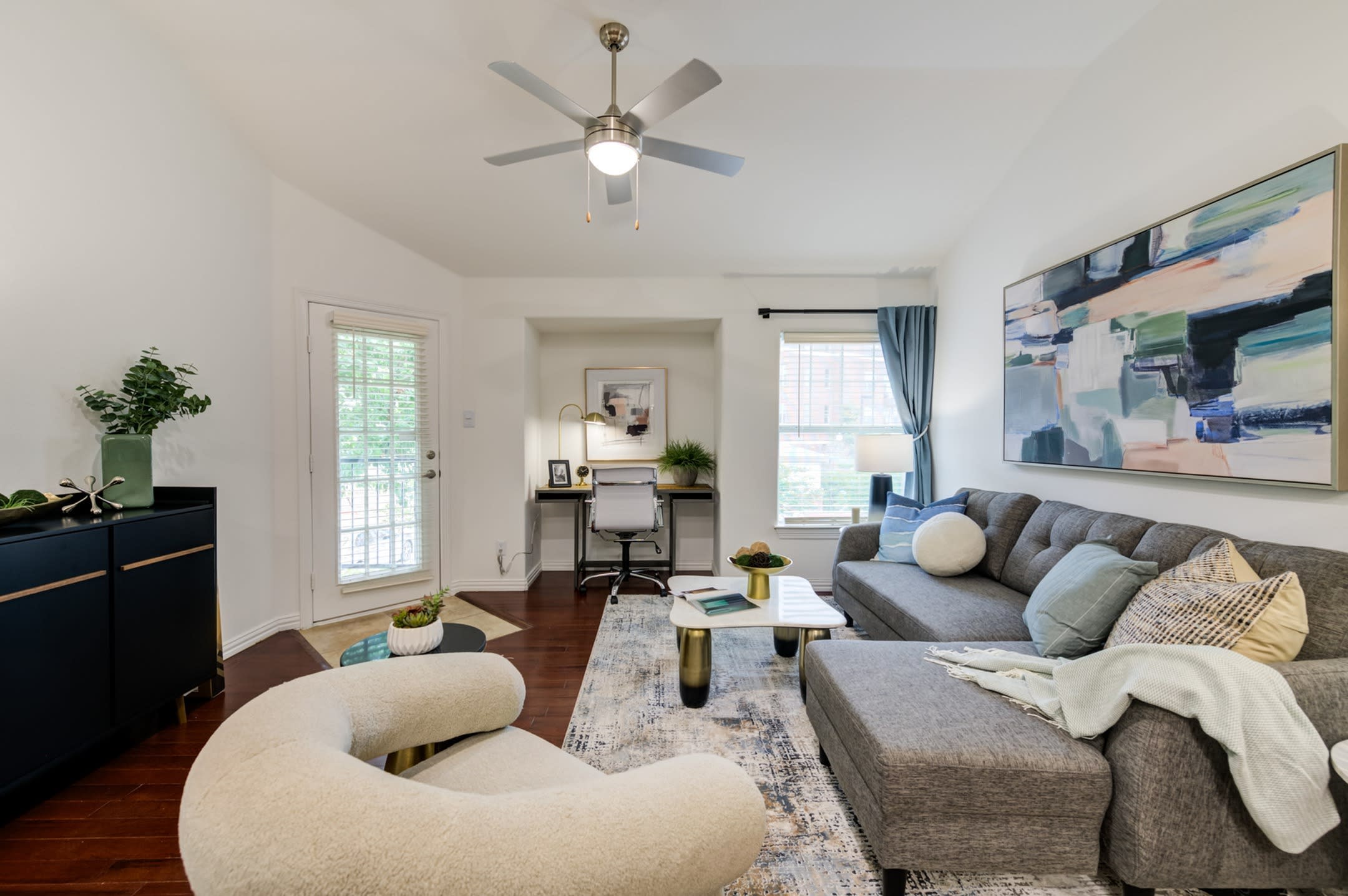Kensington by the Vineyard Apartments – photo 2