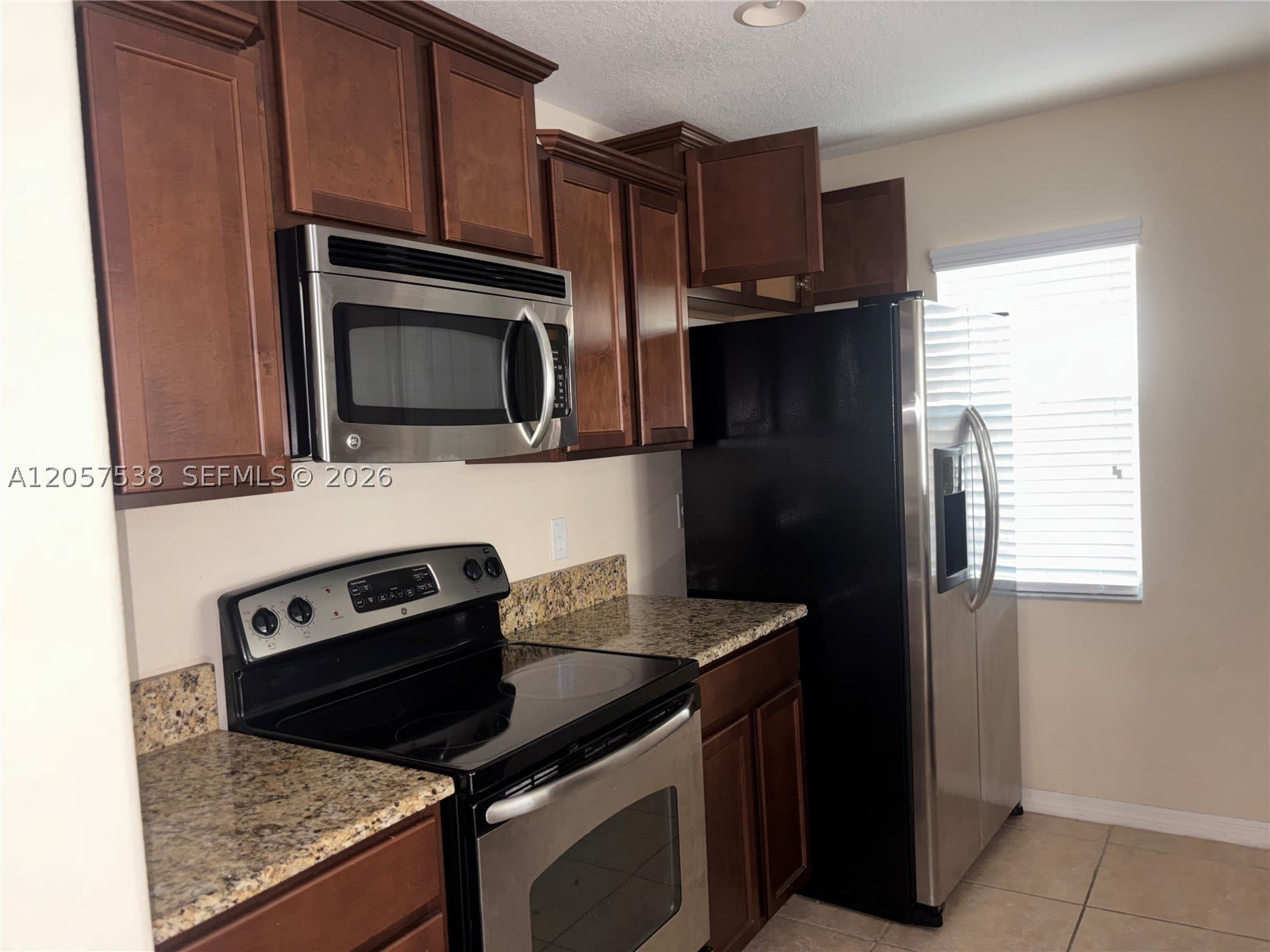 332 Carina Cir – photo 3