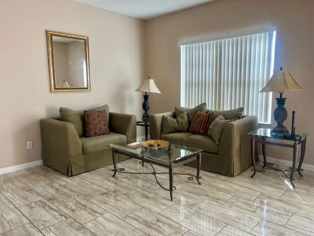 439 Bloomingdale Dr – photo 3