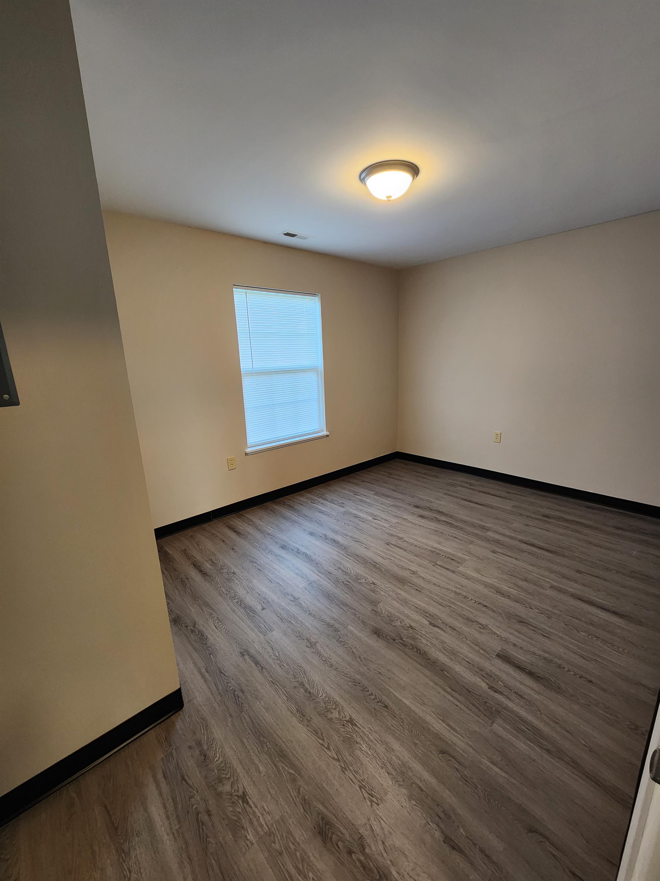 206 Nicholas Dr – photo 5