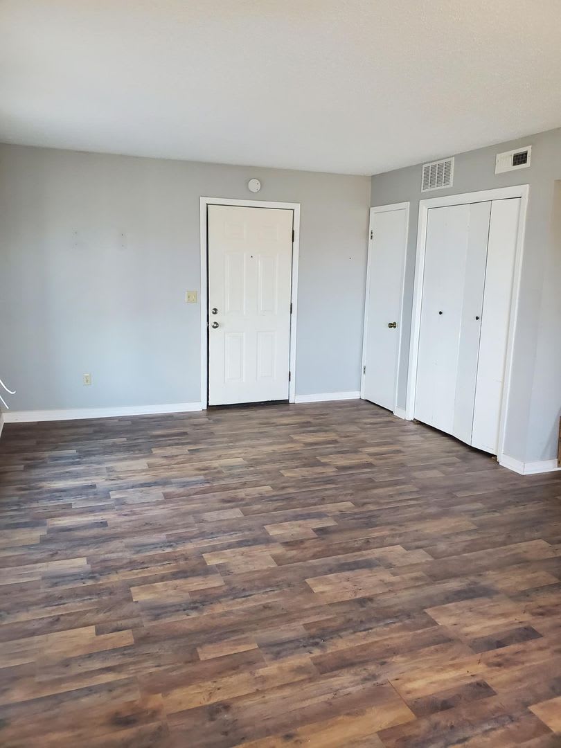 1449 N. Smith Ct #2 – photo 5