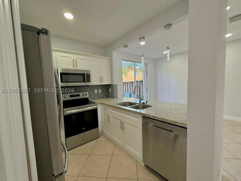 922 NW 134th Ave – photo 5