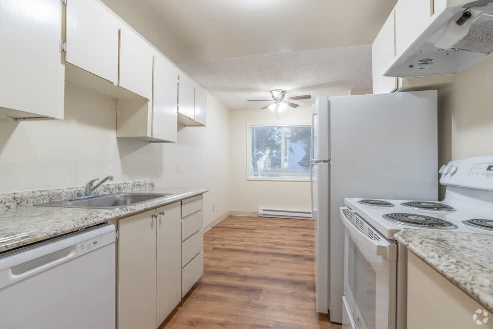 14070 Sw 112th Ave – photo 4