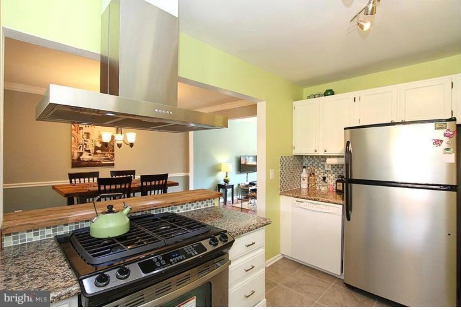 Pet and Family Friendly 3BR House with Parking and Fenced Backyard in Washington, DC – photo 4