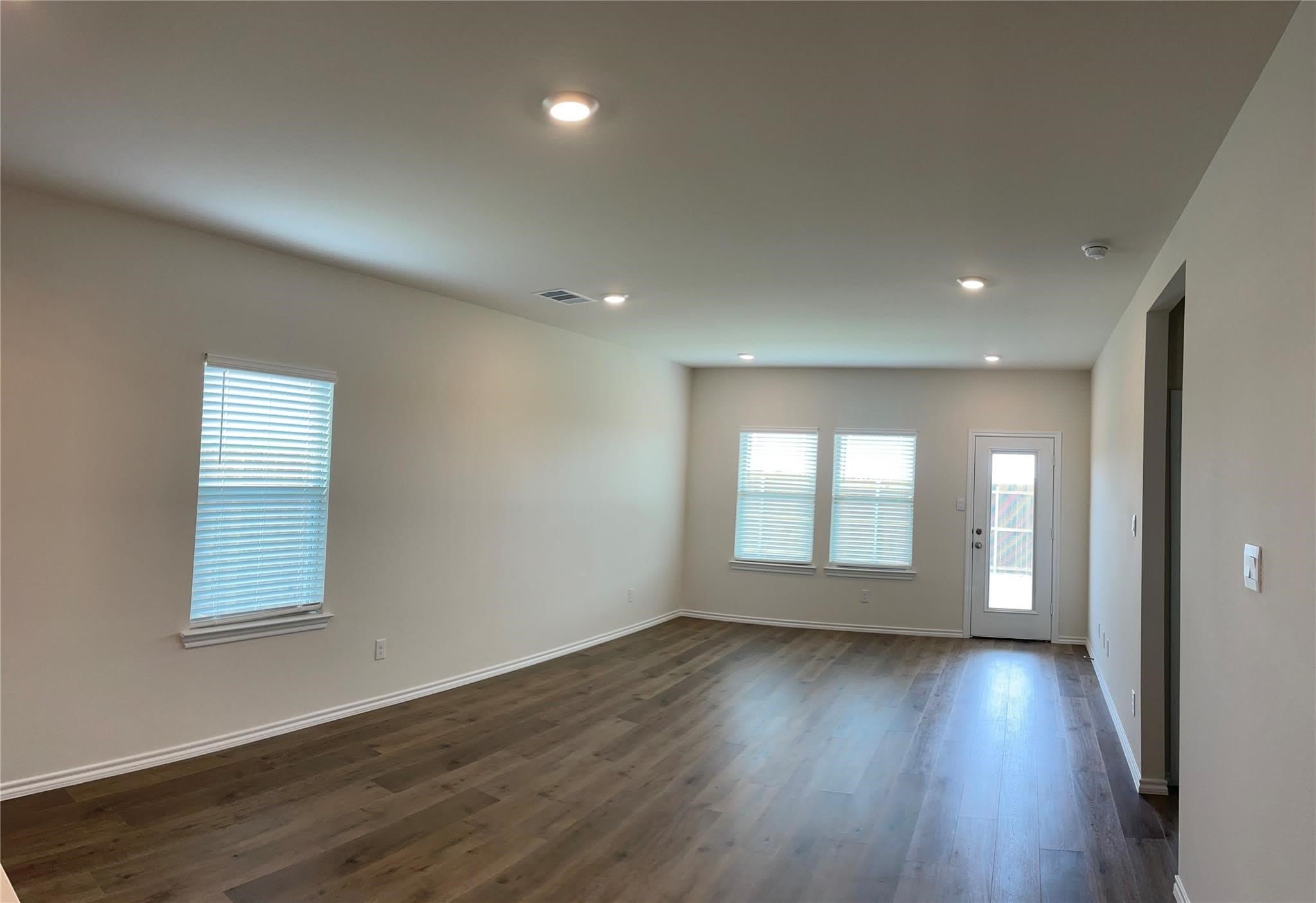 920 Sunrise Lane – photo 3