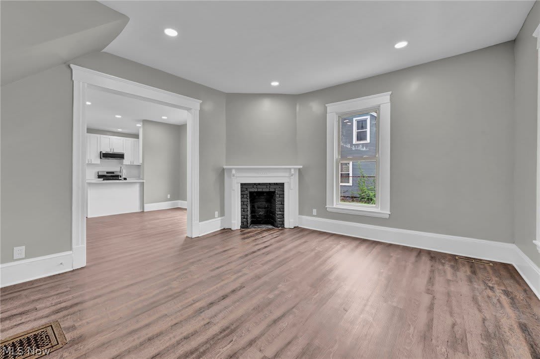 2221 E 97th Street – photo 4
