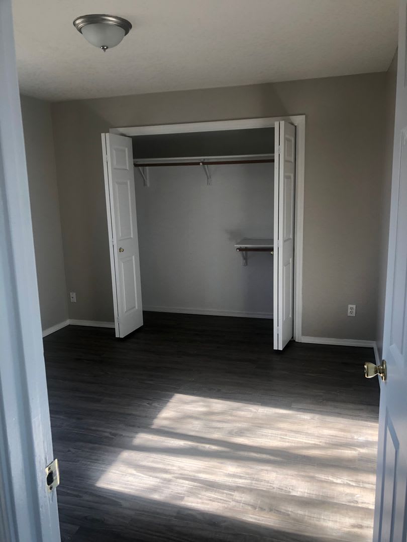 1423 E. Dakota Ave – photo 2