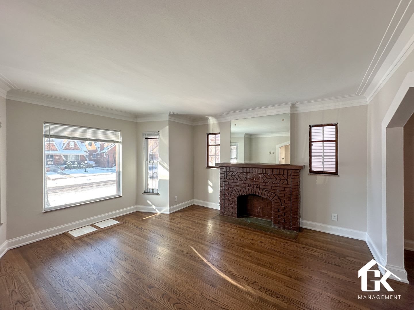 AVAILABLE NOW Home in University District 1451 sq ft Westside 3bd/1.5ba – photo 2