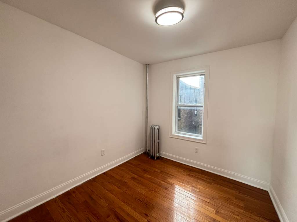 220 51st St – photo 5